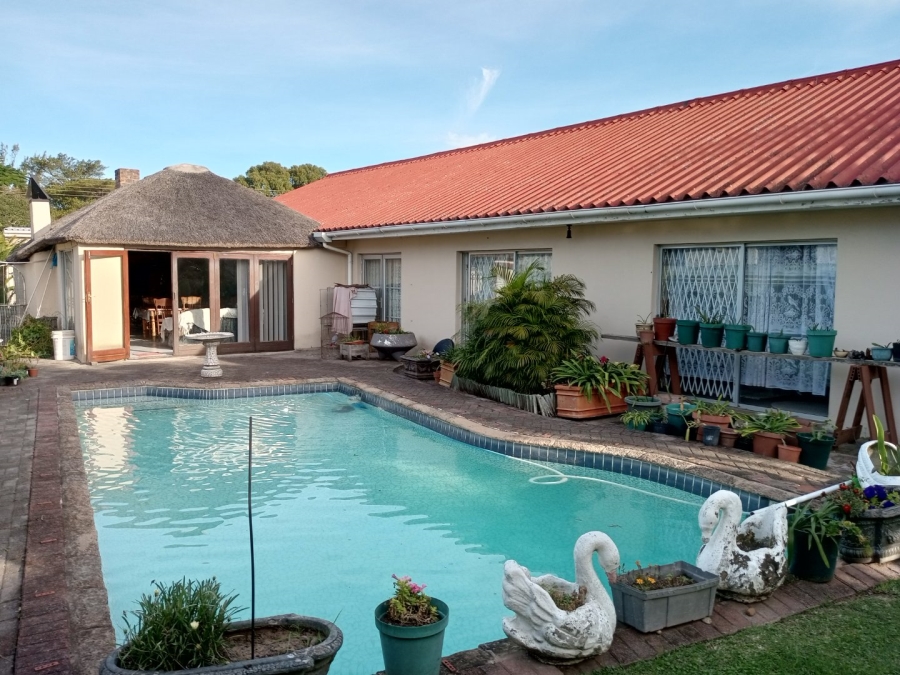 4 Bedroom Property for Sale in Gonubie Eastern Cape